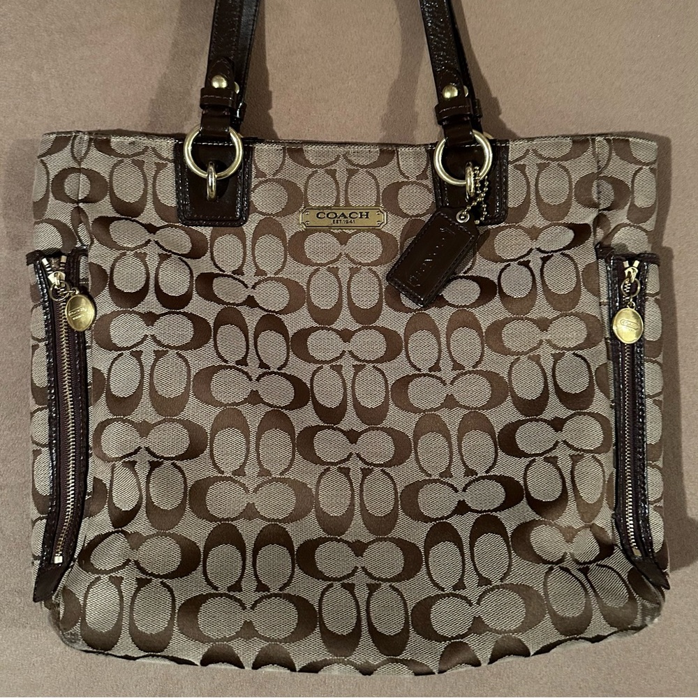 Coach soft large tote/shoulder bag.